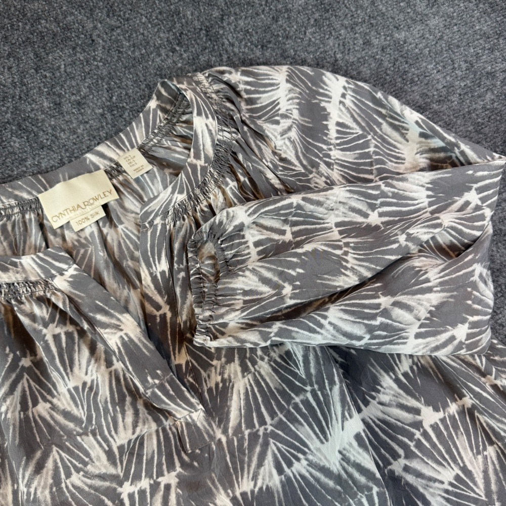Cynthia Rowley Silk Blouse Women Small Grey White Abstract Split Neck Tunic Boho
